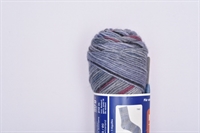 7482 Lys Grå/blå med Sort/Rød Print, Blauband fra Froehlich Wolle